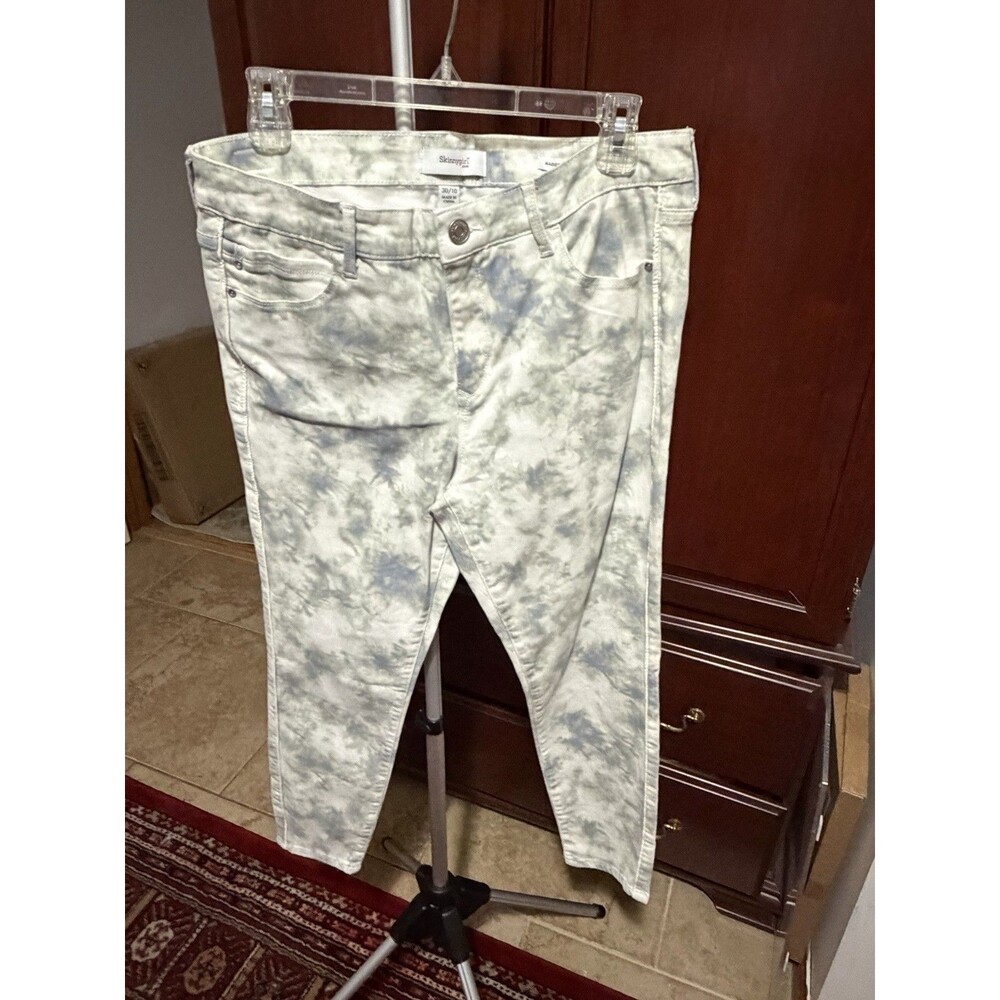Skinny Girl Maggie Skinny Ankle Jeans  In Stomewash Cloud Dancer Pattern